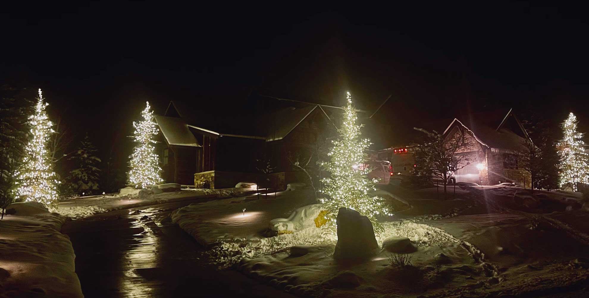 Sundance Window Cleaning - Holiday Lighting Services
